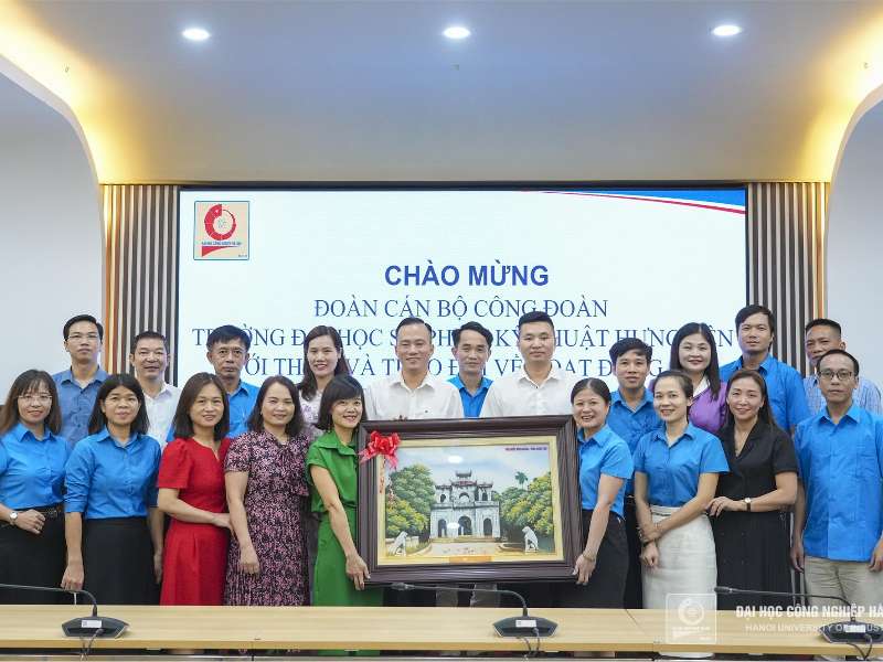 Trường Đại học Sư phạm kỹ thuật Hưng Yên tham quan, học tập mô hình 5S