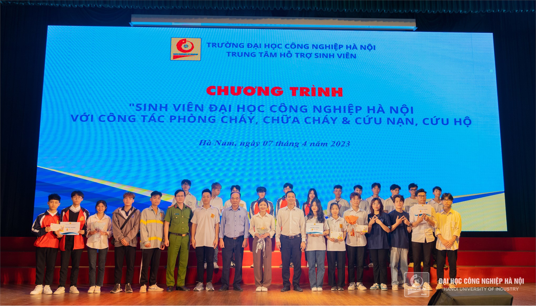 Sinh viên Đại học Công nghiệp Hà Nội với công tác phòng cháy chữa cháy và cứu nạn cứu hộ