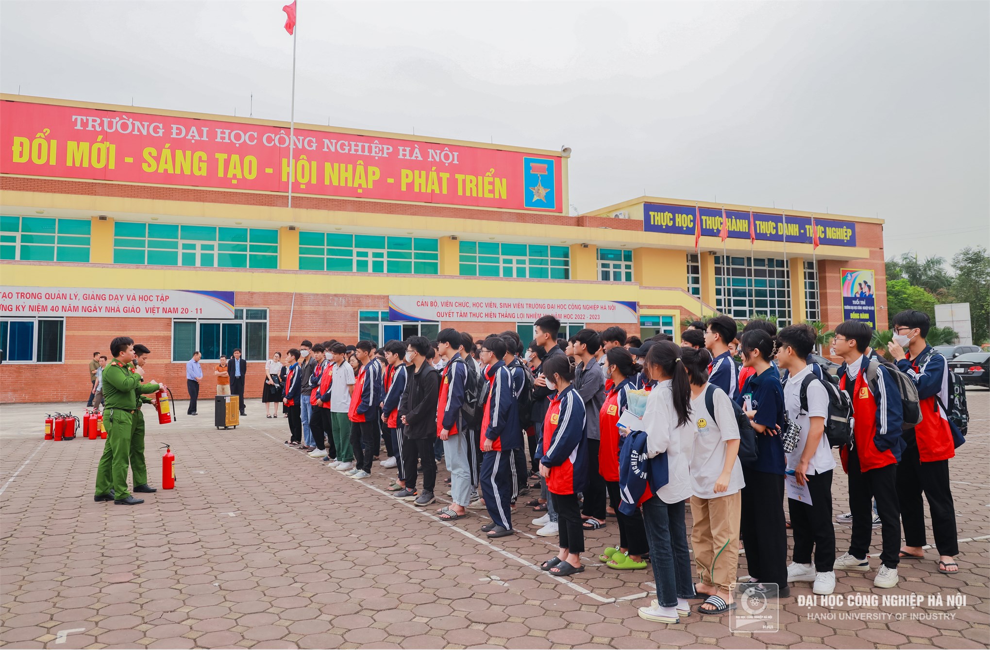 Sinh viên Đại học Công nghiệp Hà Nội với công tác phòng cháy chữa cháy và cứu nạn cứu hộ