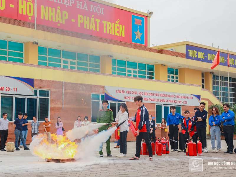 Sinh viên Đại học Công nghiệp Hà Nội với công tác phòng cháy chữa cháy và cứu nạn cứu hộ