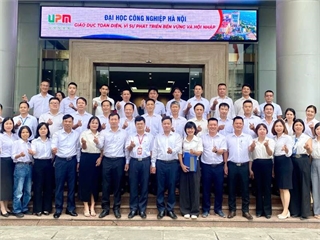 Hội nghị viên chức, người lao động Phòng Quản trị; tổng kết năm học 2024-2025 và triển khai nhiệm vụ năm học 2025-2026