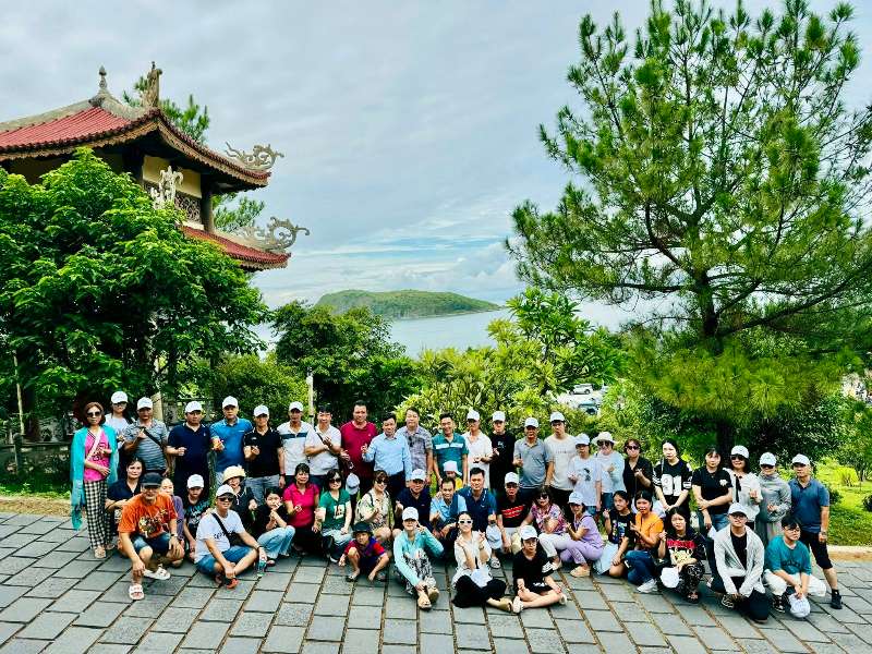 Công đoàn phòng Quản trị tổ chức tham quan, học tập hè cho đoàn viên công đoàn phòng năm 2024