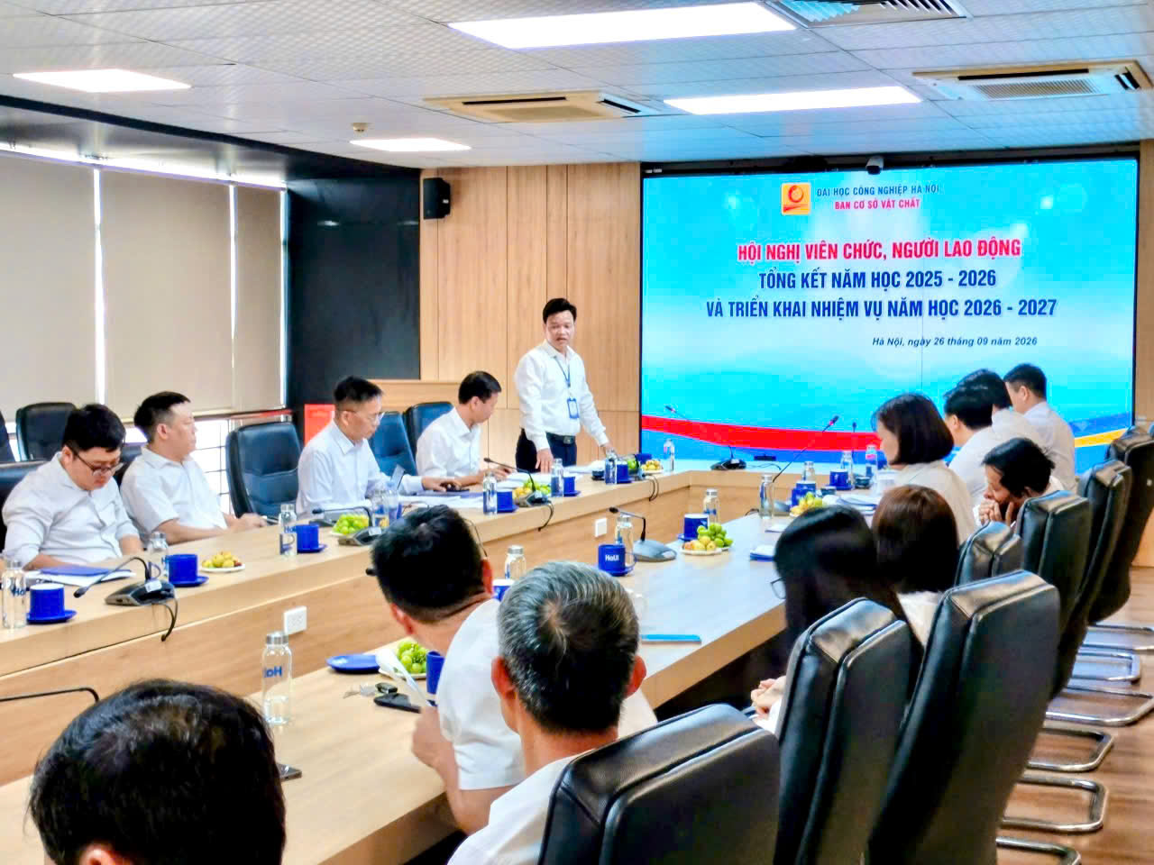 Hội nghị viên chức, người lao động Ban Cơ sở vật chất; tổng kết năm học 2025-2026 và triển khai nhiệm vụ năm học 2026-2027.