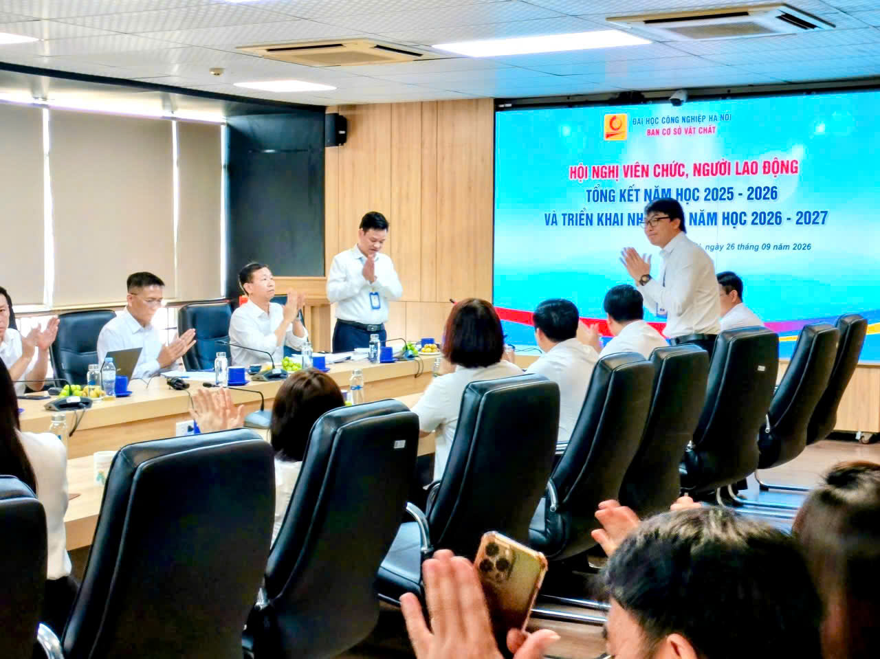 Hội nghị viên chức, người lao động Ban Cơ sở vật chất; tổng kết năm học 2025-2026 và triển khai nhiệm vụ năm học 2026-2027.